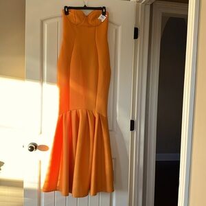 ASOS Design Gown Size 6 NWT